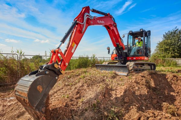 8 tonne Tracked Excavator